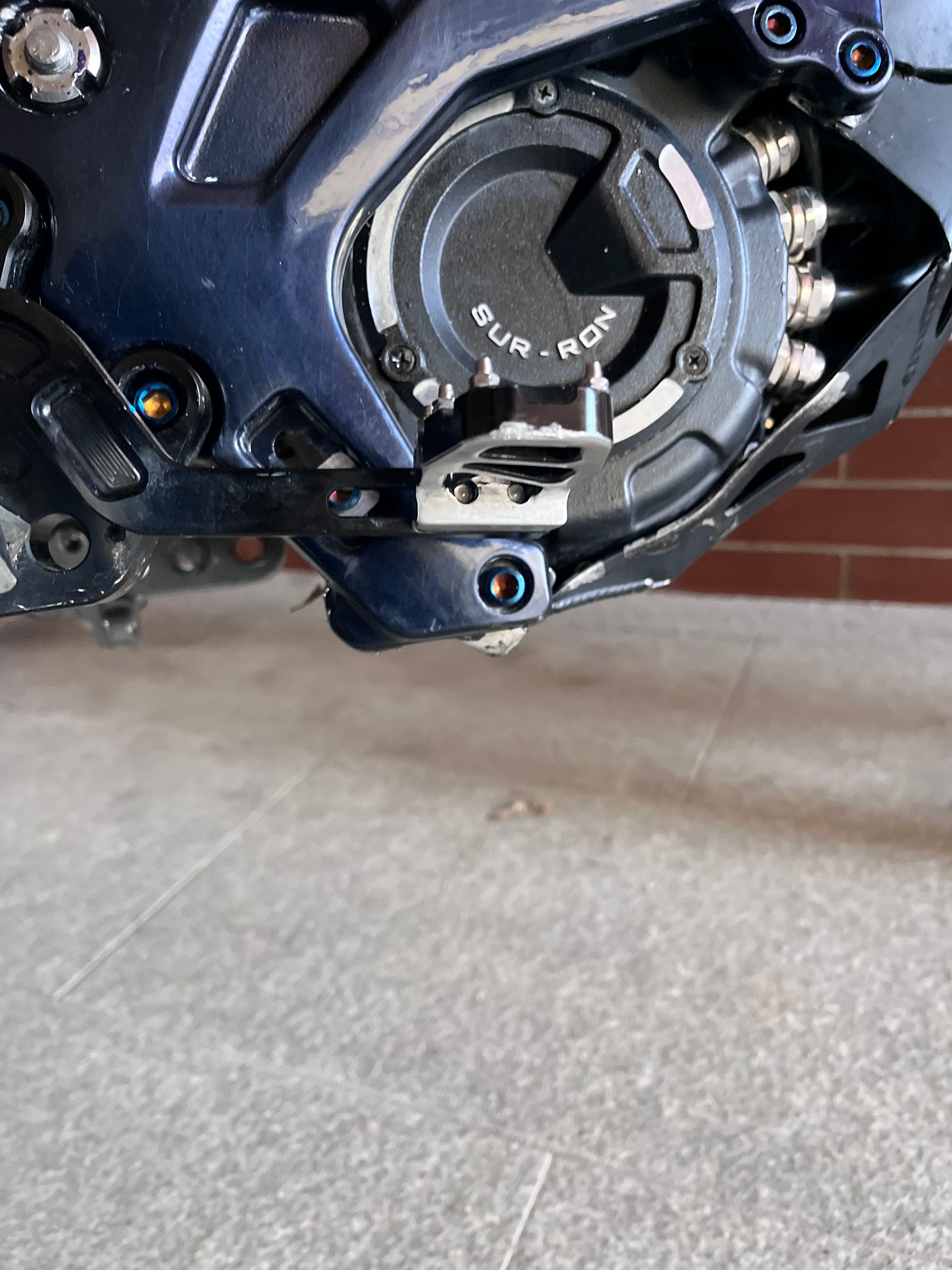 Zestaw Śrub Tytanowych Surron