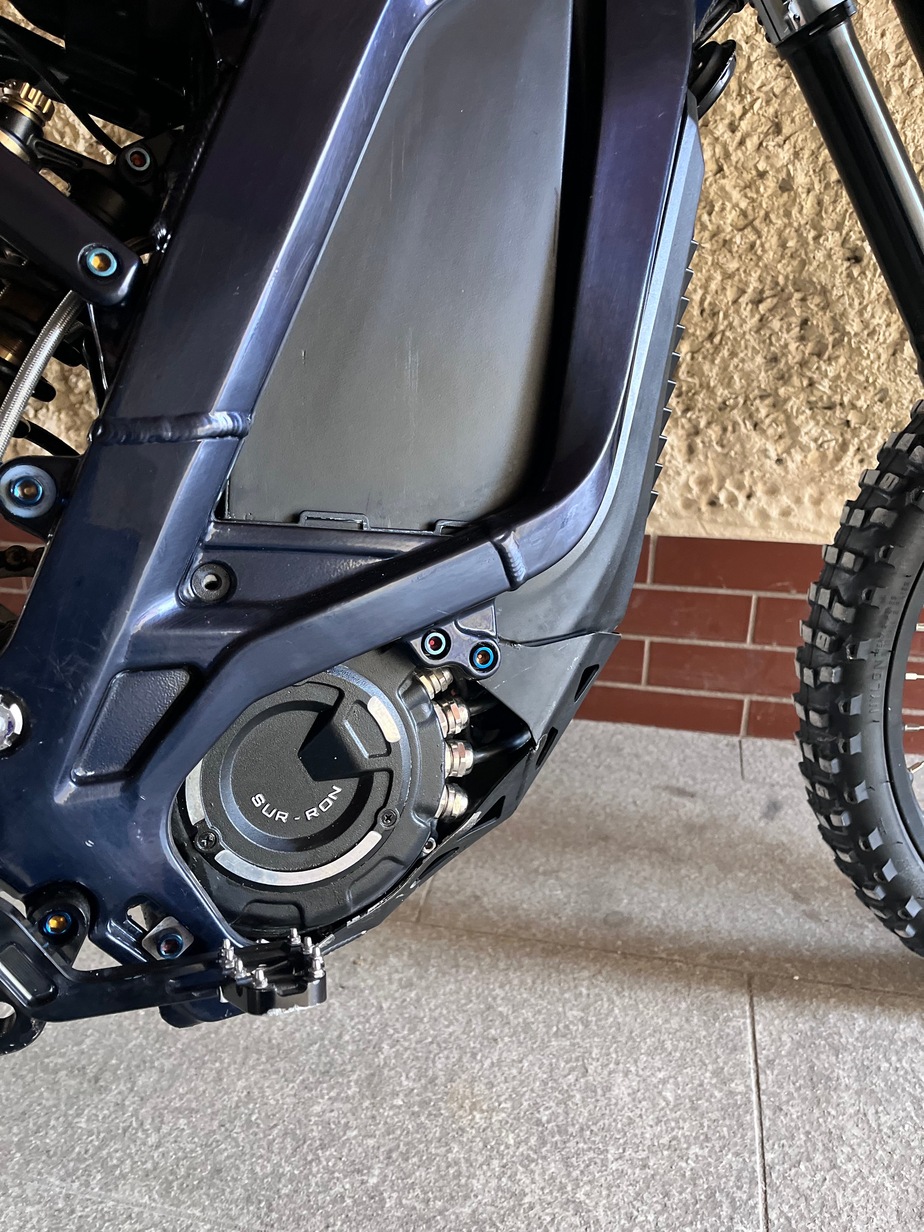 Zestaw Śrub Tytanowych Surron