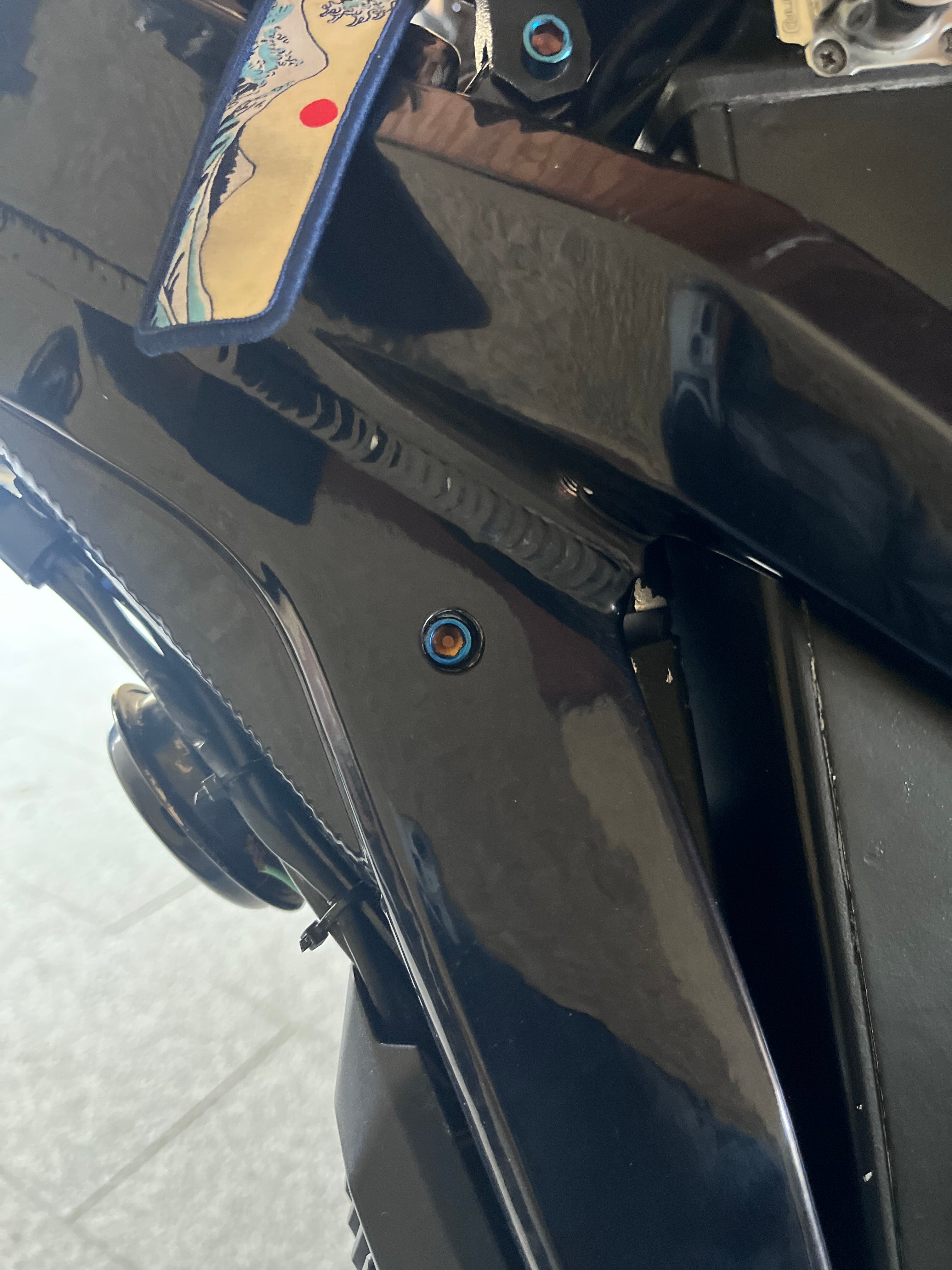 Śruba Rama Bezpiecznika 2szt